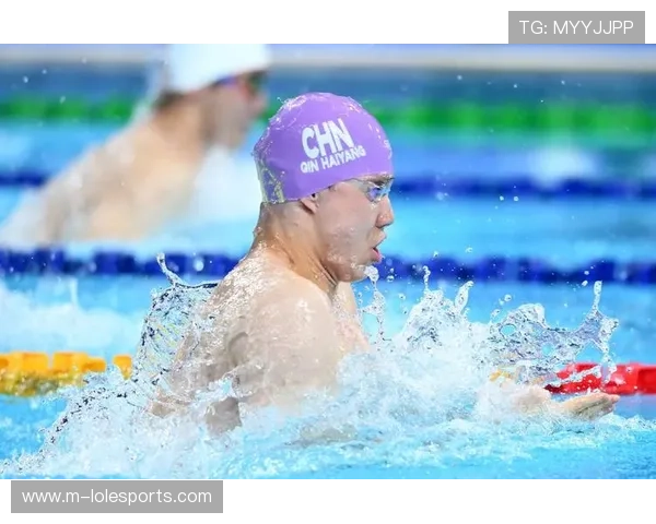 男子50米蛙泳覃海洋26.54秒夺冠，展短程爆发力